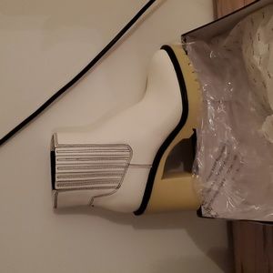 Heeled ankle booties